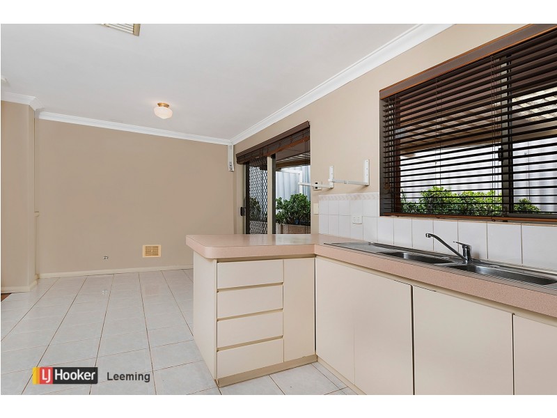 2/4 Trellis Place, Spearwood WA 6163