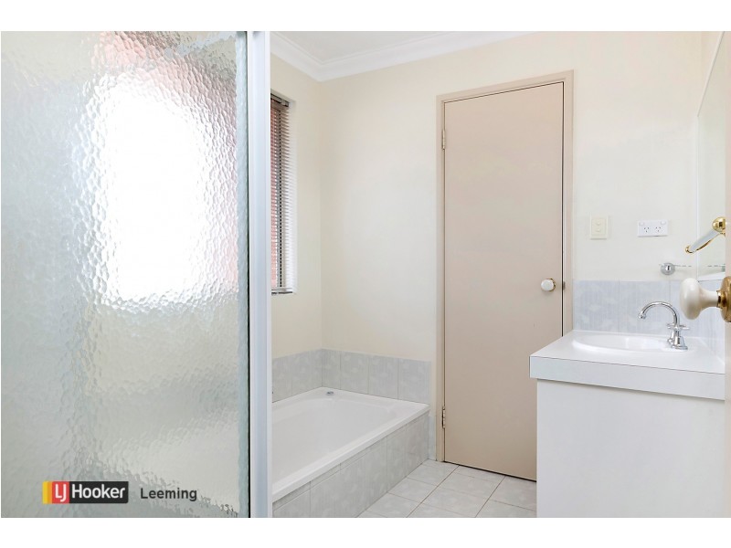 2/4 Trellis Place, Spearwood WA 6163