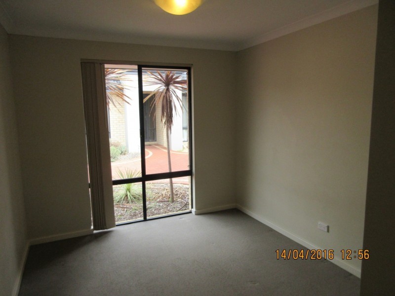 4/103 Leach Highway, Wilson WA 6107