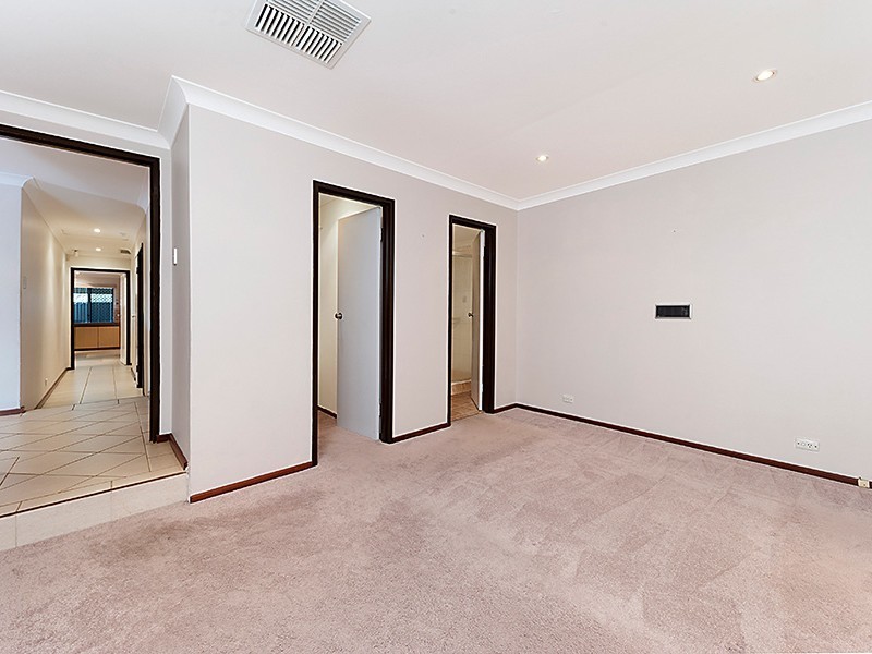 4 Potter Court, Spearwood WA 6163