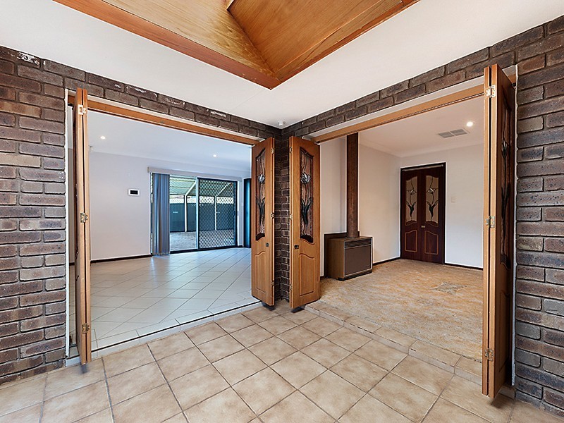 4 Potter Court, Spearwood WA 6163