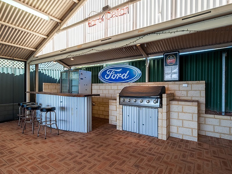 4 Potter Court, Spearwood WA 6163