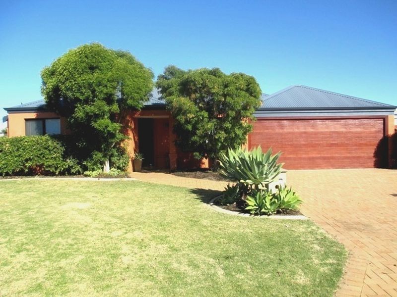 27 Beaumont Parkway, Success WA 6164