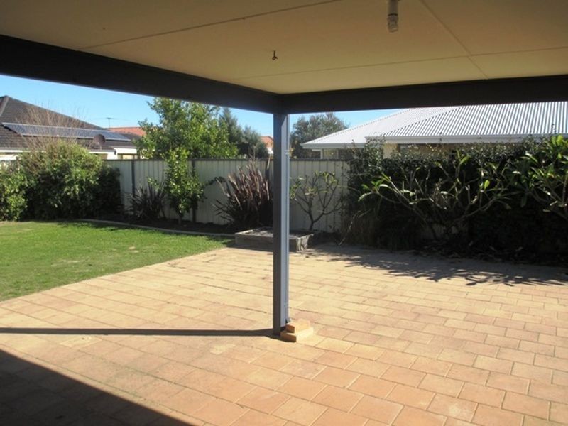 27 Beaumont Parkway, Success WA 6164