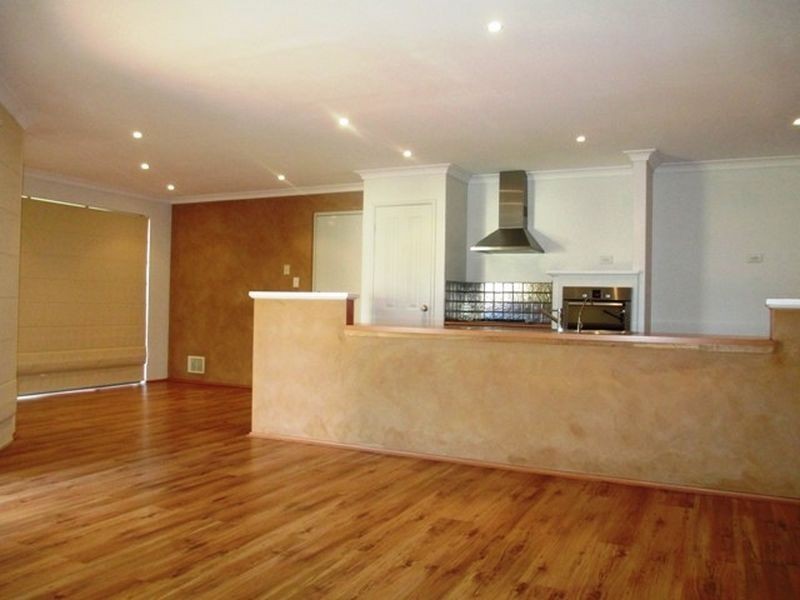 27 Beaumont Parkway, Success WA 6164