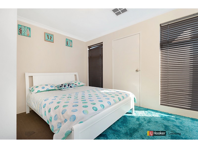 4 Willerin Loop, Success WA 6164