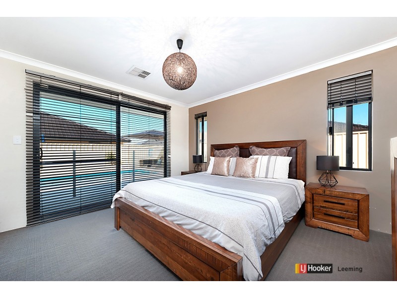 4 Willerin Loop, Success WA 6164