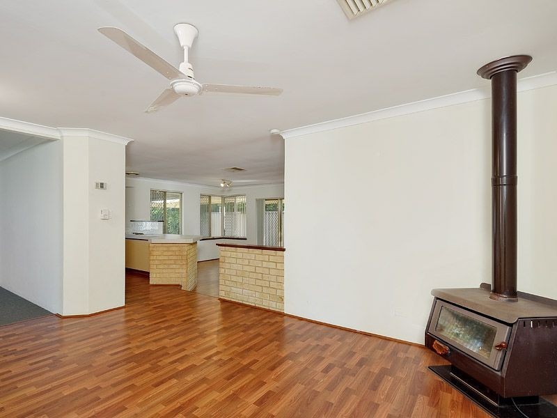 1 Ambassador Court, Thornlie WA 6108