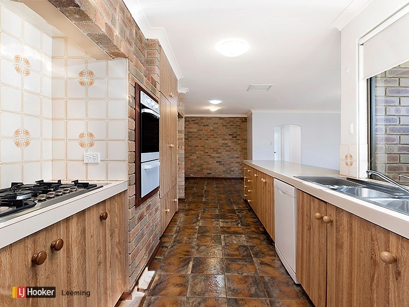 7 Fowler Row, Leeming WA 6149