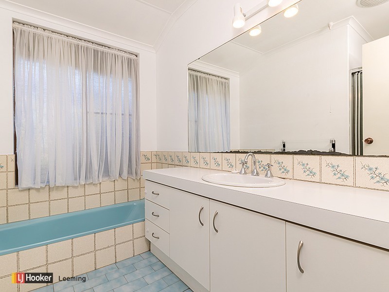 7 Fowler Row, Leeming WA 6149