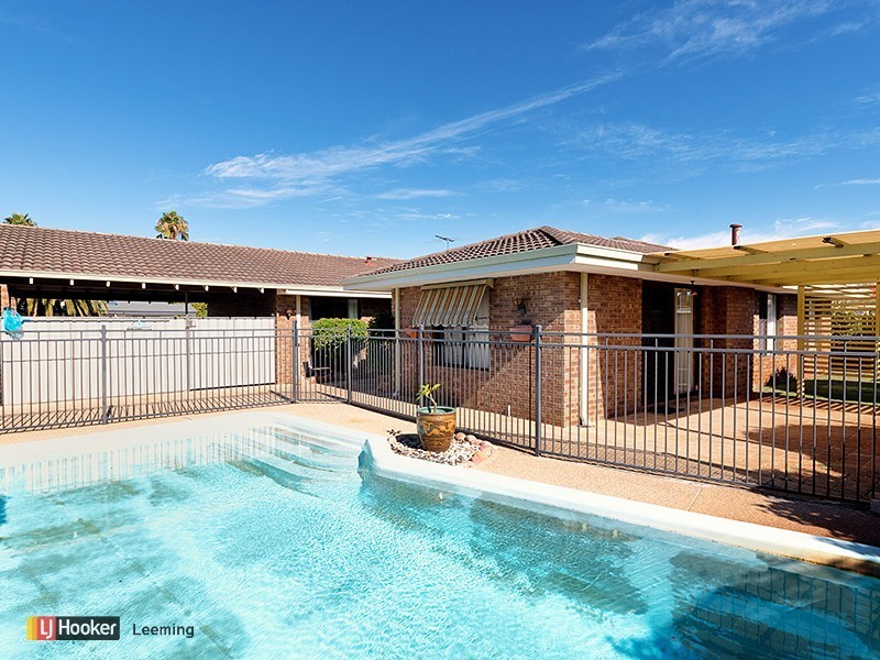 7 Fowler Row, Leeming WA 6149