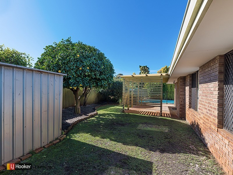 7 Fowler Row, Leeming WA 6149