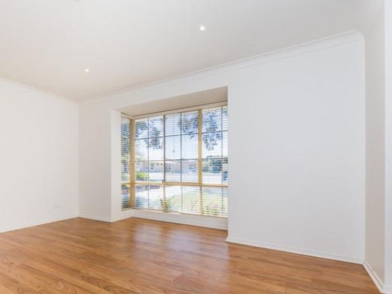 118 Casserly Drive, Leeming WA 6149