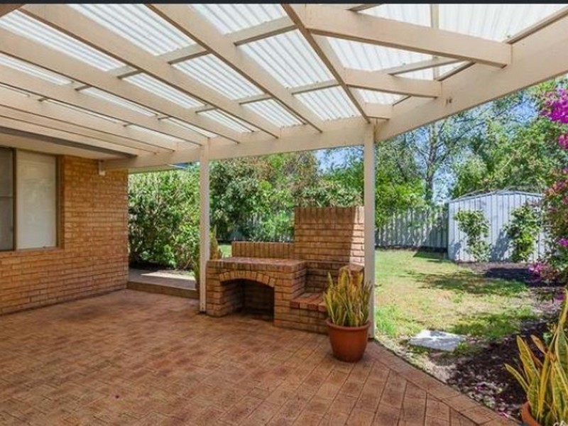 118 Casserly Drive, Leeming WA 6149
