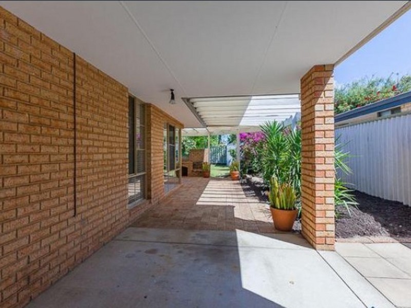 118 Casserly Drive, Leeming WA 6149