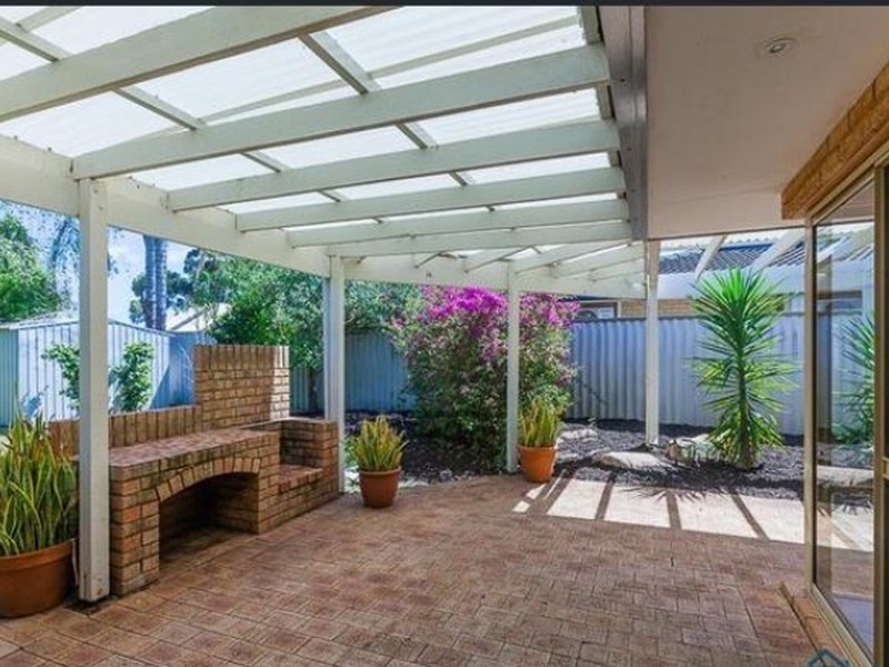 118 Casserly Drive, Leeming WA 6149