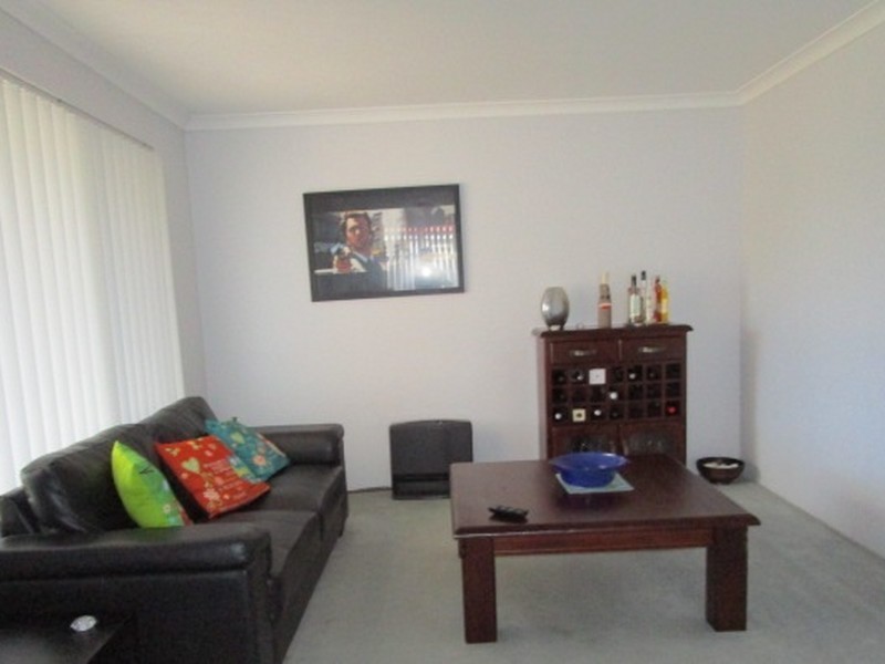 4 Marie Court, Atwell WA 6164