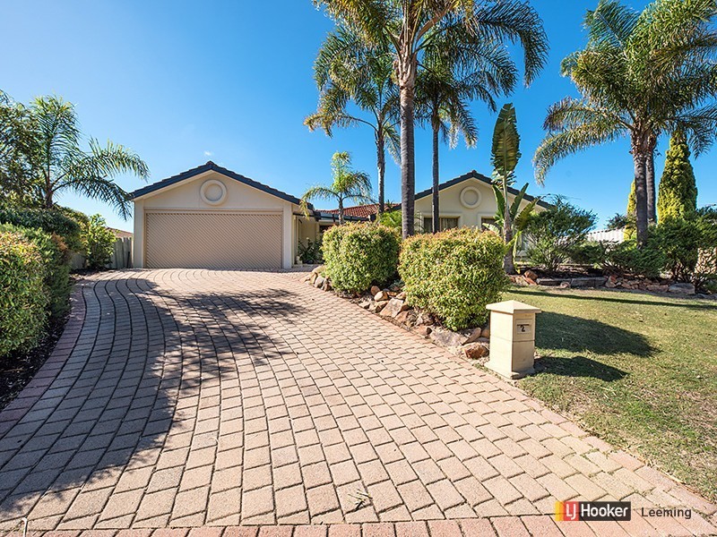 2 Cluelow Rise, Leeming WA 6149