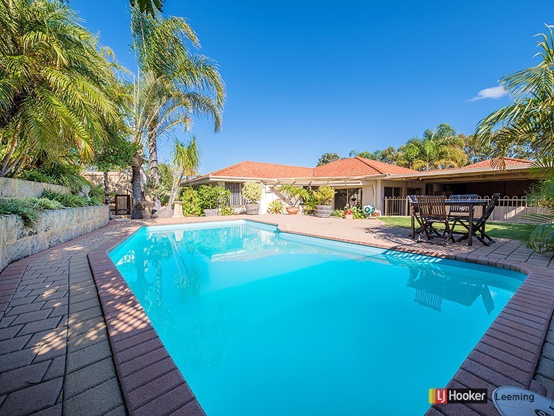 2 Cluelow Rise, Leeming WA 6149