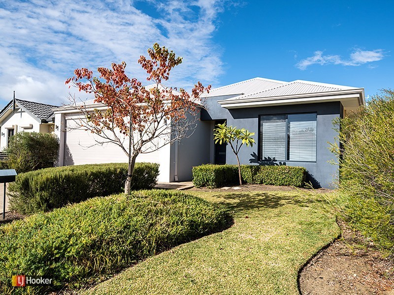 50 Johnsonia Bend, Hammond Park WA 6164