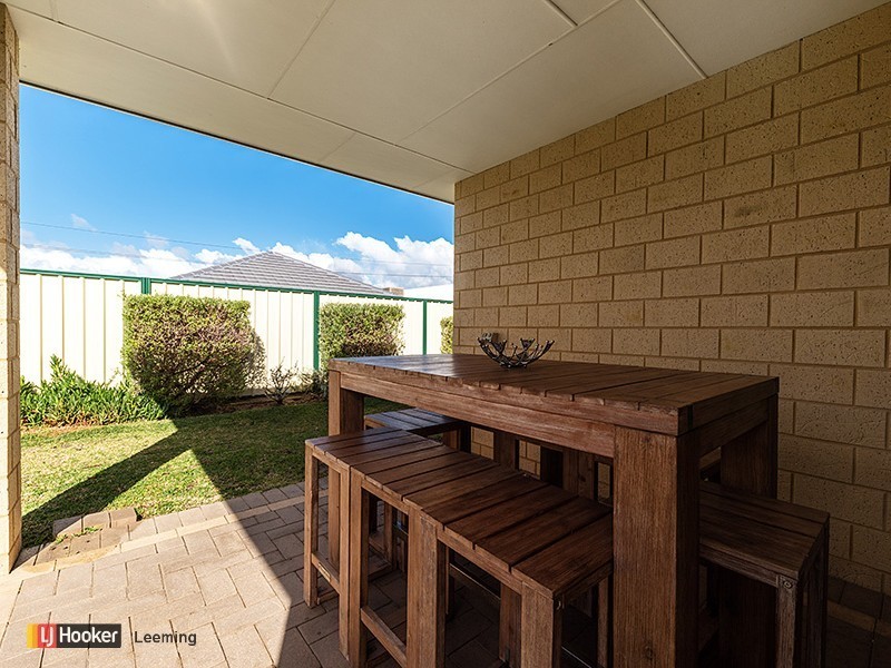 50 Johnsonia Bend, Hammond Park WA 6164