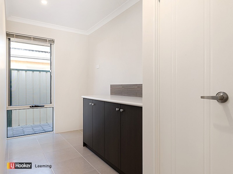 65 Murrumbidgee Drive, Hammond Park WA 6164