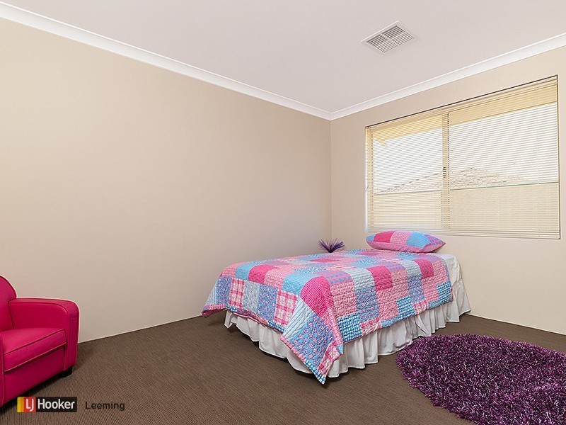 65 Murrumbidgee Drive, Hammond Park WA 6164