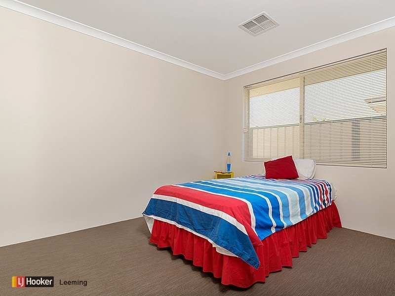 65 Murrumbidgee Drive, Hammond Park WA 6164