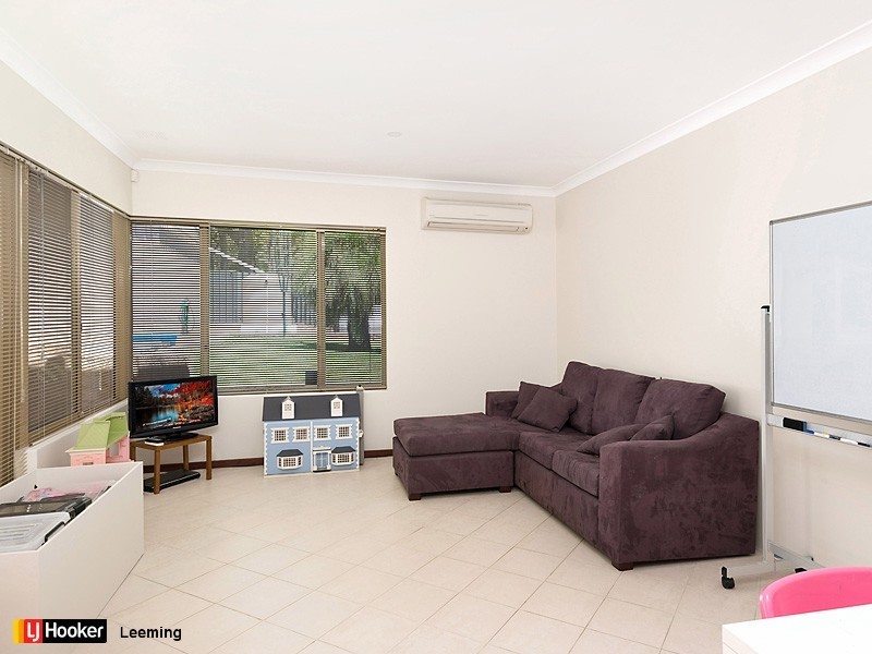 35 Monaco Avenue, North Lake WA 6163