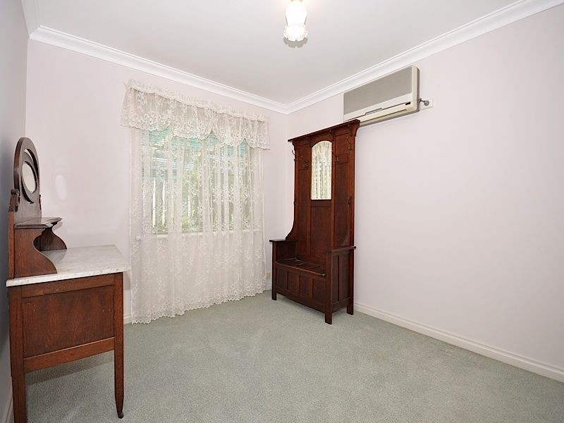 12a Smokewood Place, Leeming WA 6149