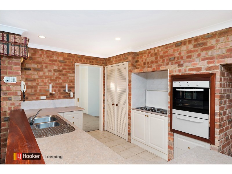 7 Clemros Way, Leeming WA 6149
