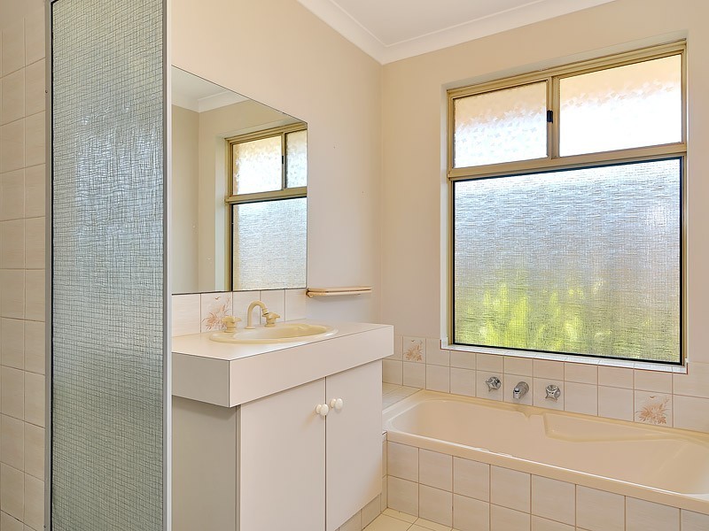 46 Bloodwood Circle, South Lake WA 6164