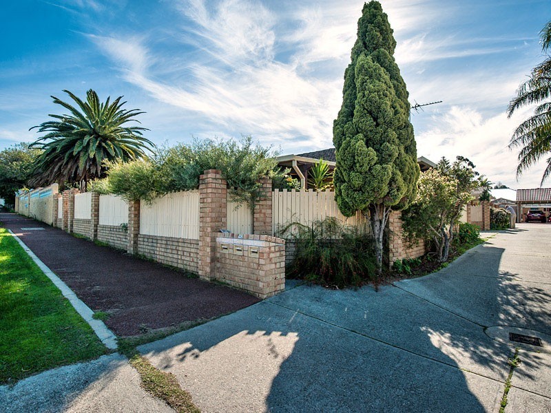 1/142 Marmion Street, East Fremantle WA 6158