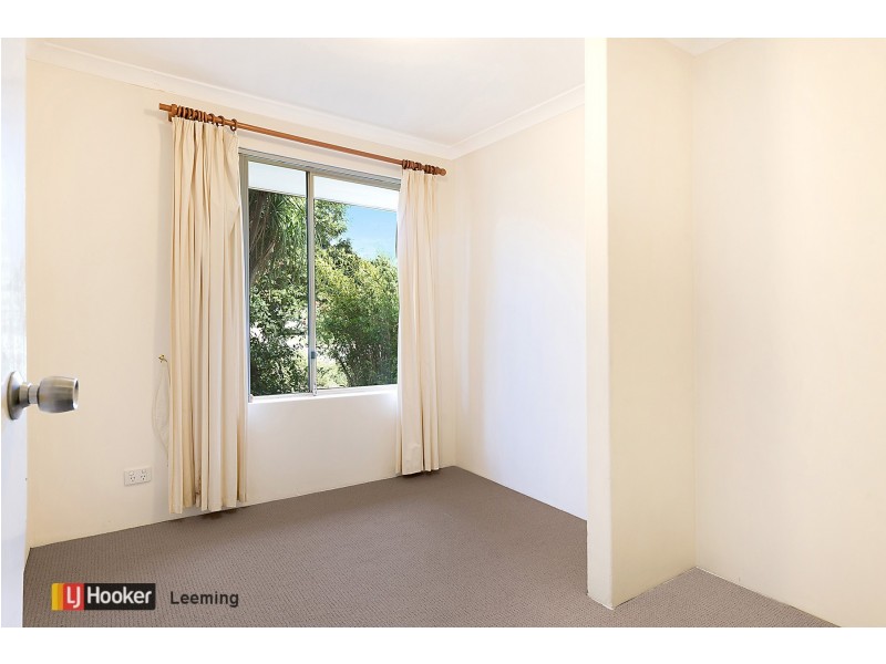 33 Hickson Avenue, Armadale WA 6112