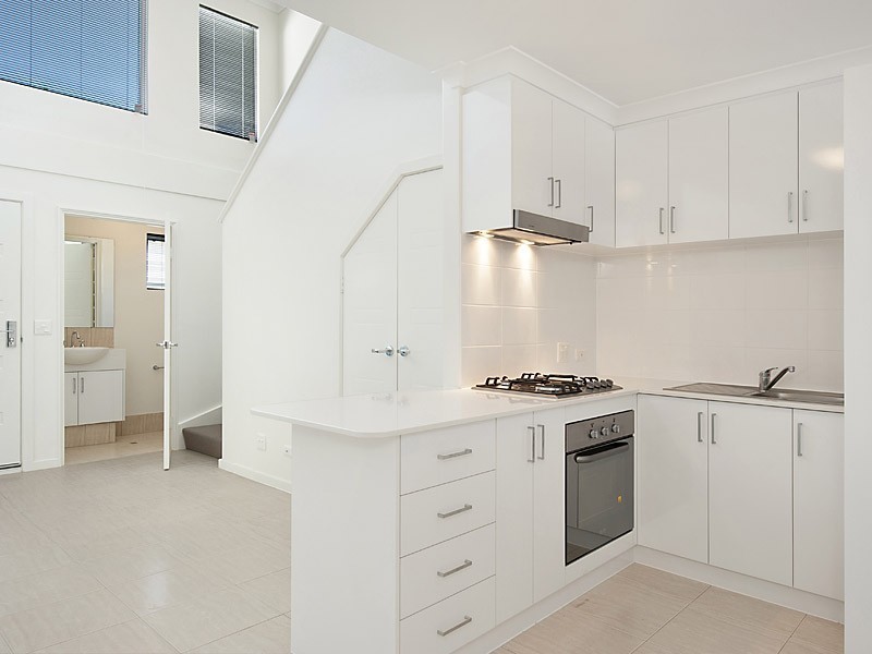 16/21 Bent Street, Cannington WA 6107