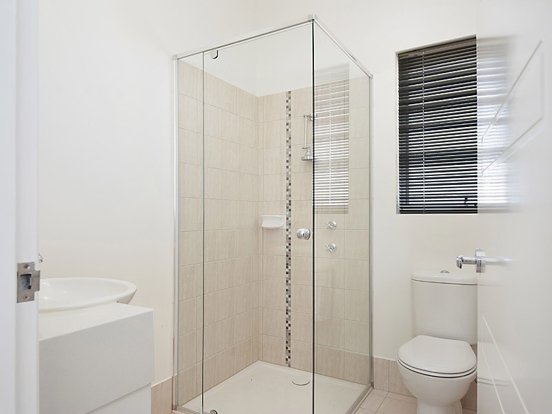 16/21 Bent Street, Cannington WA 6107