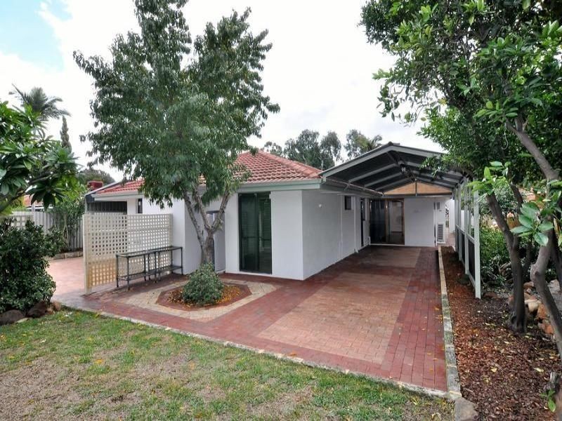 152 Parry Avenue, Bull Creek WA 6149