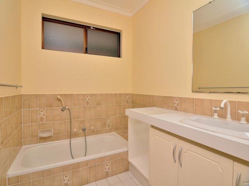 152 Parry Avenue, Bull Creek WA 6149