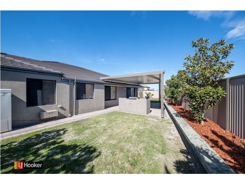 1 Sandmartin Drive, Southern River WA 6110