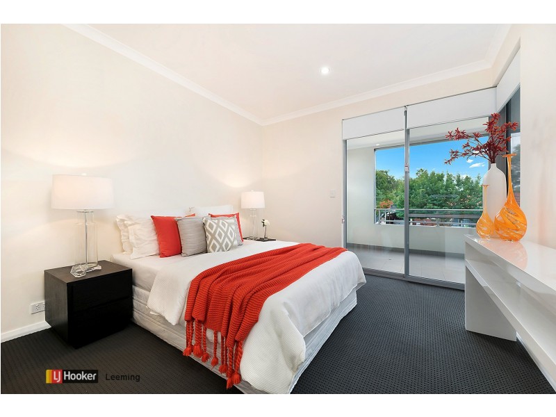 1/15 Emilia Street, Coolbellup WA 6163