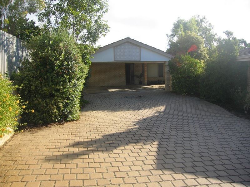 6B Abbott Court, Leeming WA 6149