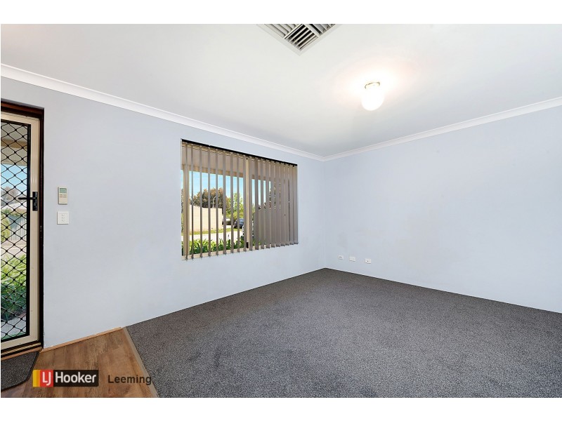 10 Barcroft Court, Atwell WA 6164