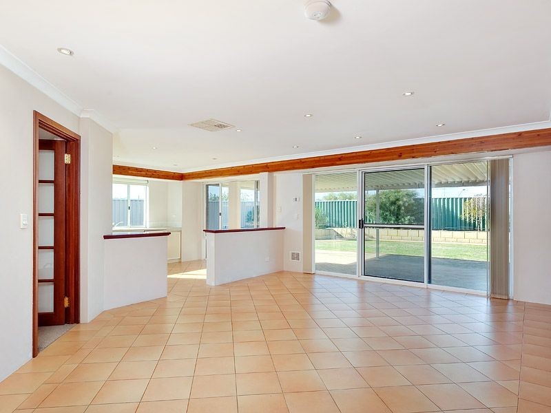 56 Sylvan Crescent, Leeming WA 6149