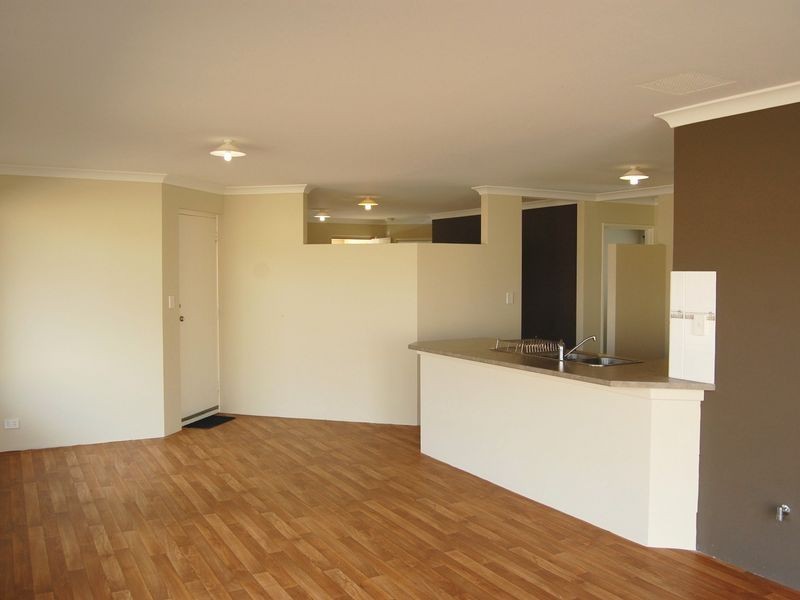 32 Waterfields Drive, Bertram WA 6167