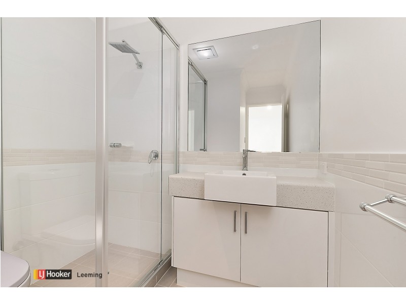 8/90 West Churchill Avenue, Munster WA 6166