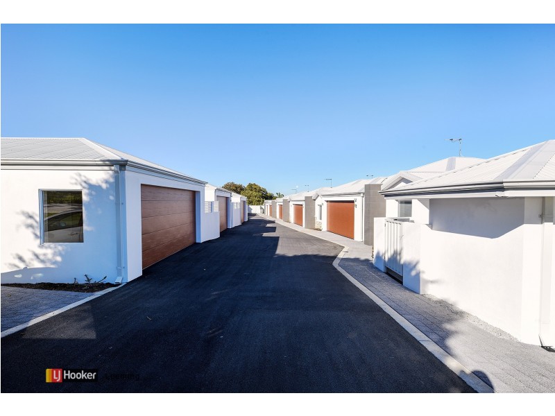 8/90 West Churchill Avenue, Munster WA 6166
