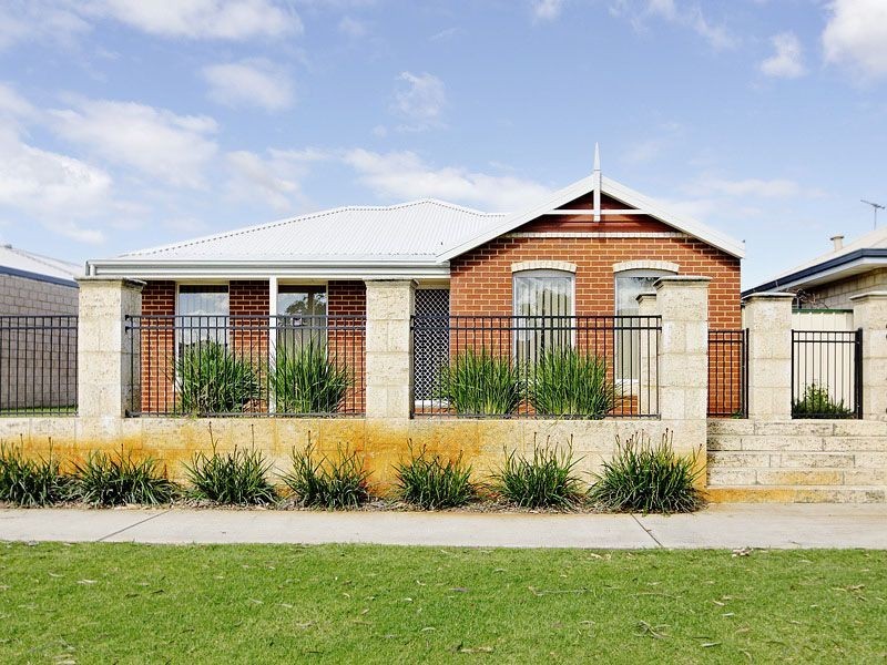 3 Village Lane, Success WA 6164