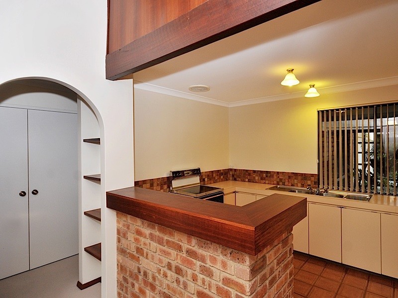 16A Fifth Avenue, Rossmoyne WA 6148