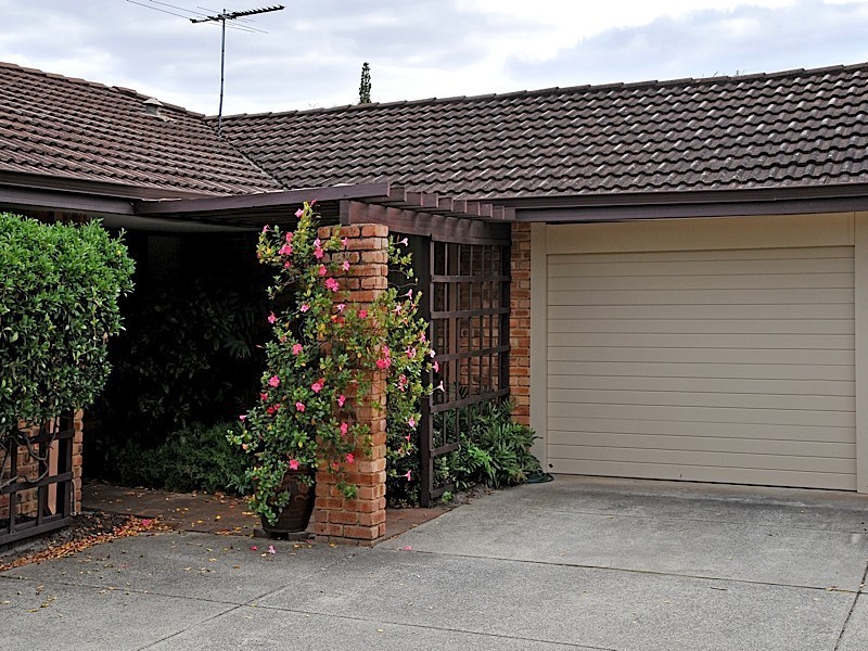 16A Fifth Avenue, Rossmoyne WA 6148