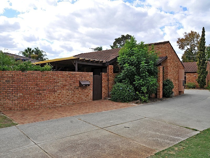 16A Fifth Avenue, Rossmoyne WA 6148